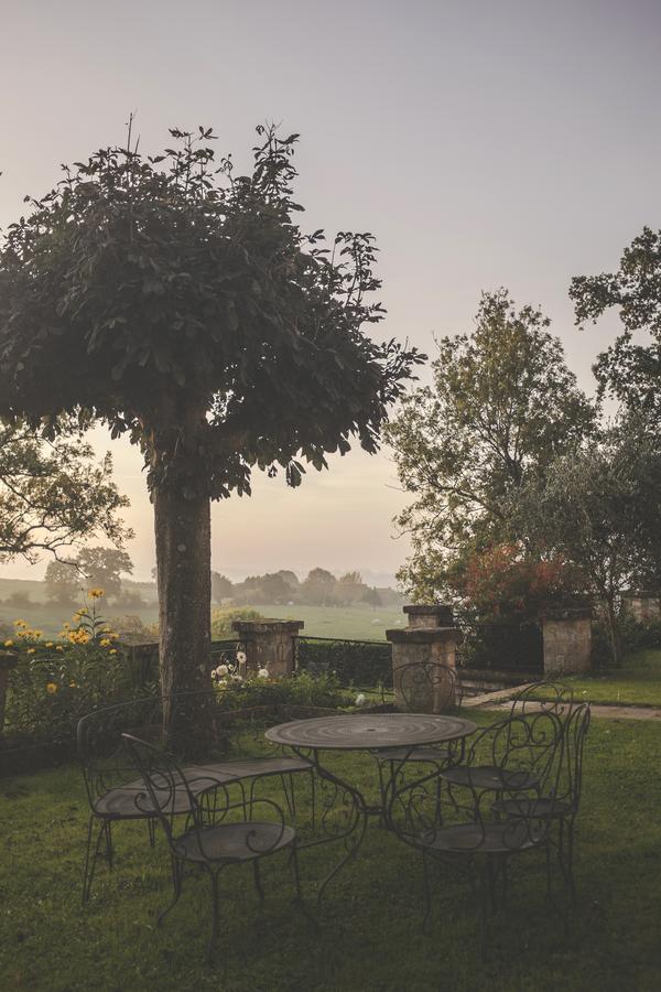 Monastere De Brucourt Bed & Breakfast Exterior photo
